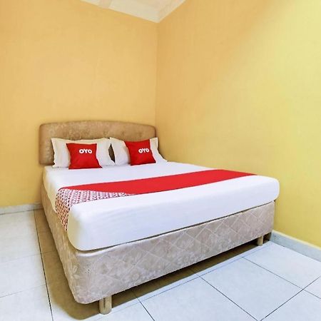 Oyo 89406 Lucky Budget Hotel ニライ エクステリア 写真