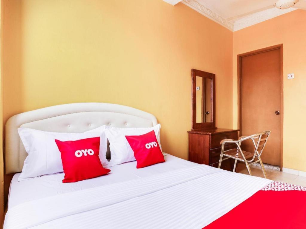 Oyo 89406 Lucky Budget Hotel ニライ エクステリア 写真