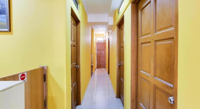 Oyo 89406 Lucky Budget Hotel ニライ エクステリア 写真